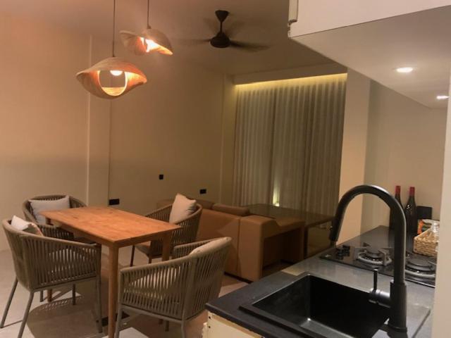 Casa Narrow Villa نيمبرالا المظهر الخارجي الصورة